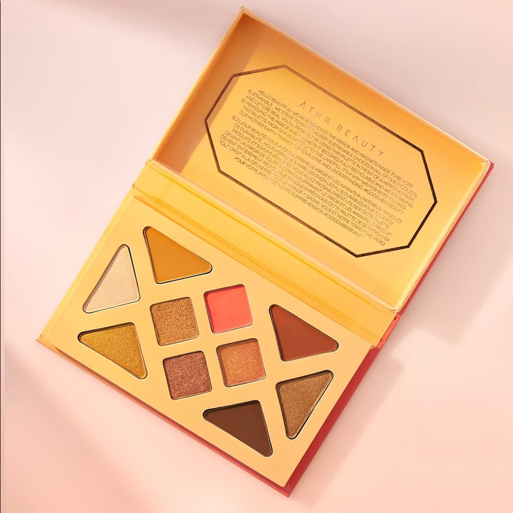 🌸ĀTHR BEAUTY DESERT SUNSET PALETTE 🌸